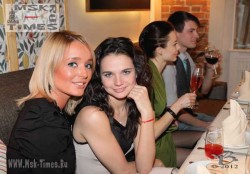 поля-полякова-татьяна-космачева.jpg