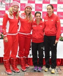 ekaterina-makarova-nadia-petrova-nuria-llagostera-arantxa-parra.jpg