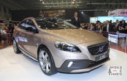 Volvo-Car-Саймон-Ламар.jpg