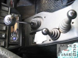 автомобиль-ваз-21213-салон.jpg