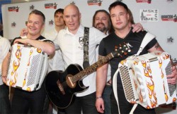 баян-микс-денис-майданов.jpg