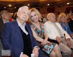 олег-табаков-марина-зудина-марк-александра-захаровы.jpg