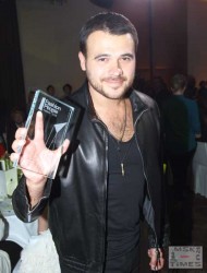 emin-fashion-people-awards-2016.jpg