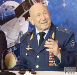 алексей-леонов.jpg
