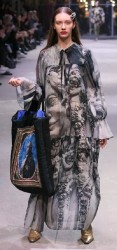 Mercedes-Benz Fashion Week Russia-2019 весна-NATASHA TIMOFEEVA-шоппер.jpg