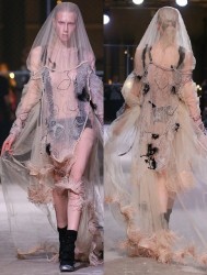 Mercedes-Benz Fashion Week Russia-2019 весна-LI ANA J-подвенечный наряд.jpg